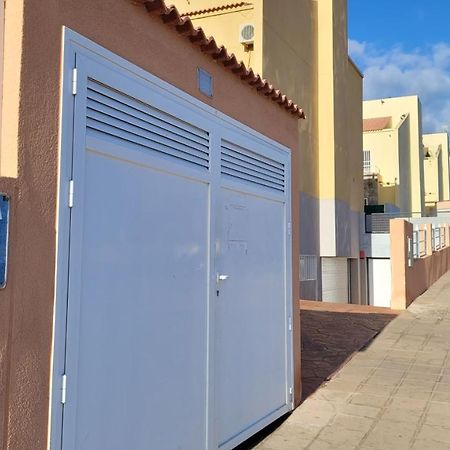 Residencial Oasis Park Apartment Lajita Exterior photo