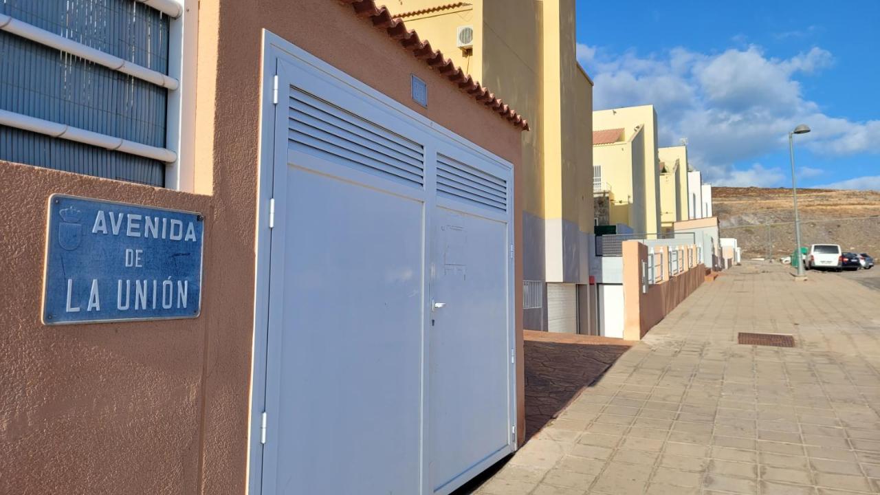Residencial Oasis Park Apartment Lajita Exterior photo